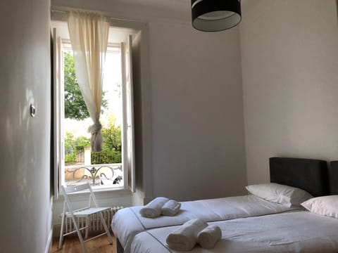 Rua Tenente Campos Rego, Ground Floor Condo in Coimbra