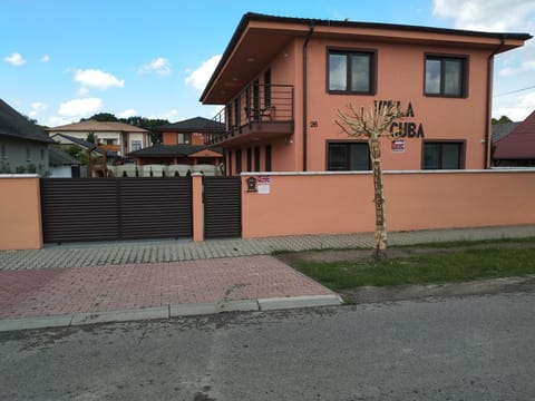 Villa Cuba Aparthotel in Hungary