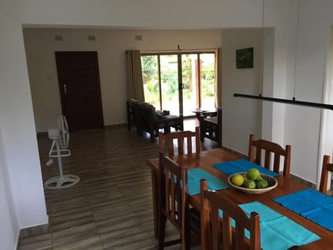 Serviced apartment (3 bedrooms) Condo in Lusaka