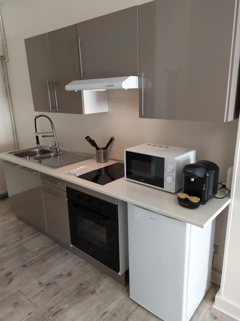 2 Emplacement Parfait ! 150m de la mer et de la rue Piétonne Apartment in Dieppe