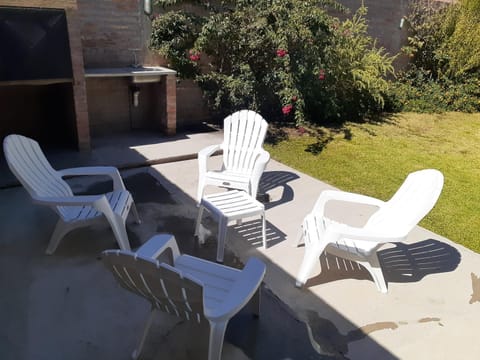 Patio, BBQ facilities