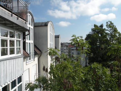 Property building, Neighbourhood, Balcony/Terrace