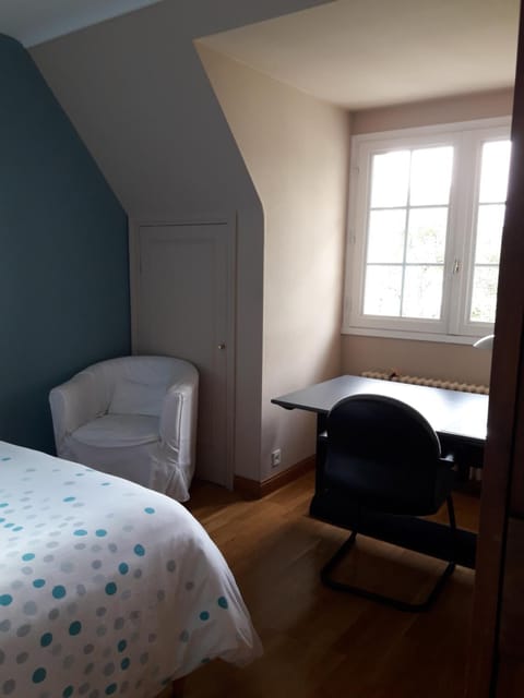 Chambre dans villa Vacation rental in Brest