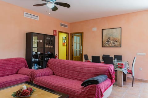 Living room, Seating area, Dining area, air conditioner