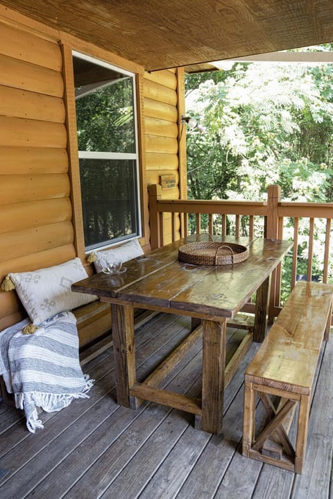 Remodelled cabin! great location! House in Pigeon Forge