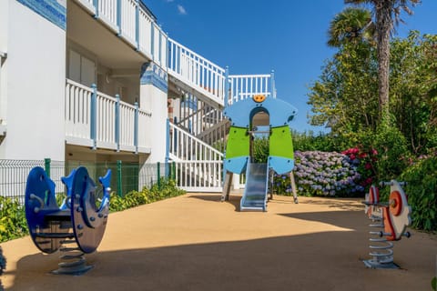 Day, People, Children play ground, group of guests