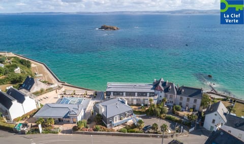 Property building, Nearby landmark, Day, Natural landscape, Bird's eye view, Beach, City view, Sea view