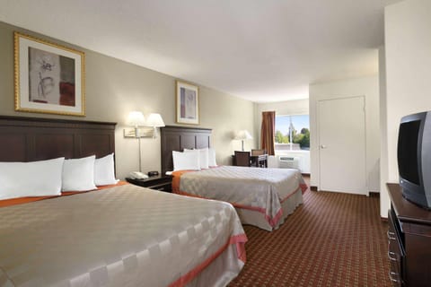 Days Inn & Suites by Wyndham Rancho Cordova Hotel in Rancho Cordova