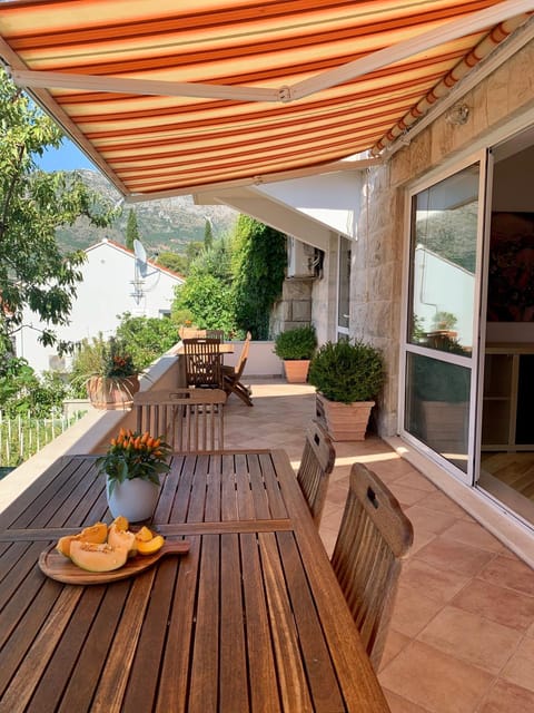 Balcony/Terrace, City view, Garden view, Mountain view, Sea view