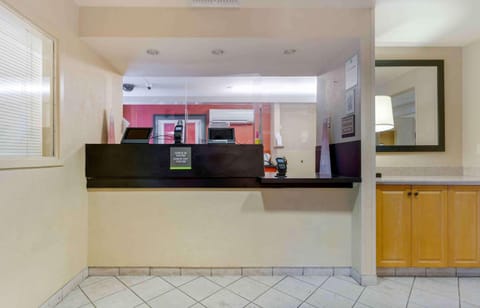 Extended Stay America Suites - Pleasanton - Chabot Dr Hotel in Pleasanton