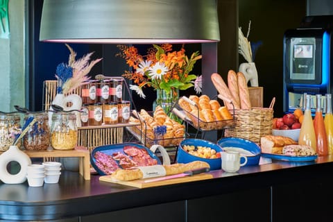 Food and drinks, Breakfast, Buffet breakfast