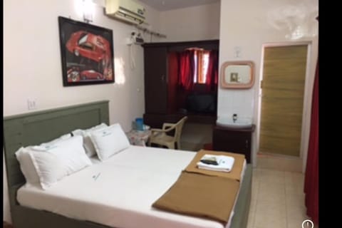 Anandan Tourist Home Hotel in Varkala