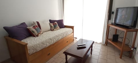 Apartamento Micro Centro para 4 con cochera Apartment in Bahía Blanca