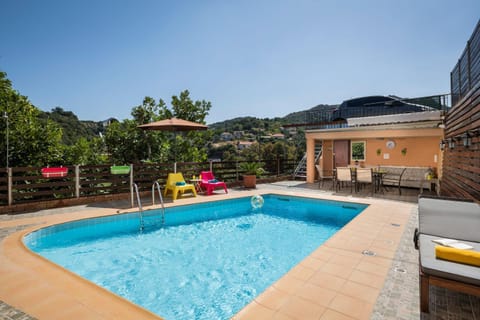 Pool view, Swimming pool