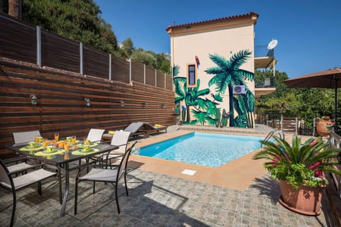 Patio, Pool view, Swimming pool