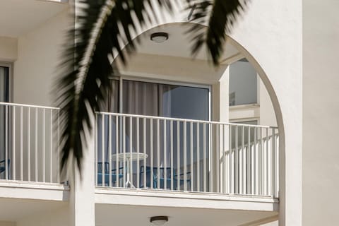 View (from property/room), View (from property/room), Balcony/Terrace, Balcony/Terrace, Pool view, Pool view, Sea view, Sea view