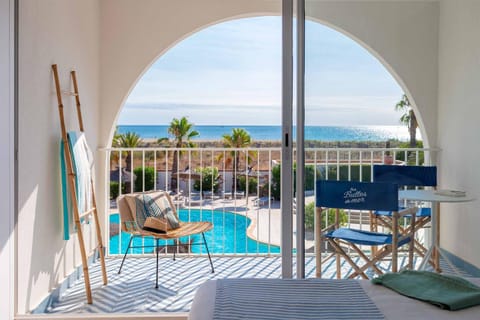 Balcony/Terrace, Photo of the whole room, Decorative detail, Bedroom, Sea view