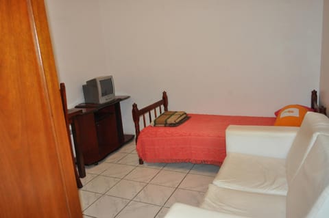 Hospedagem Centro Champagnat Vacation rental in Londrina