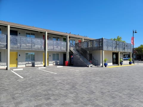 Signature Inn Santa Clara Motel in Santa Clara