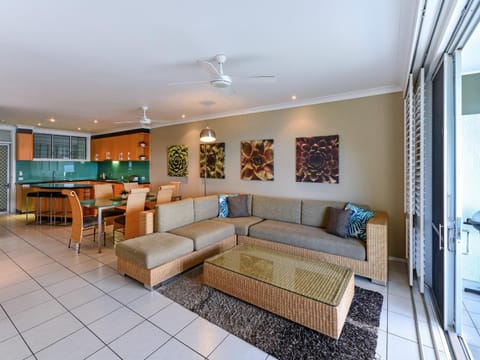 Hibiscus Apartments on Hamilton Island by HIHA Condominio in Whitsundays
