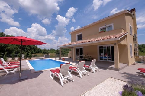 Villa-Boscari-relaxing-villa-at-the-end-of-Village Maison in Istria County