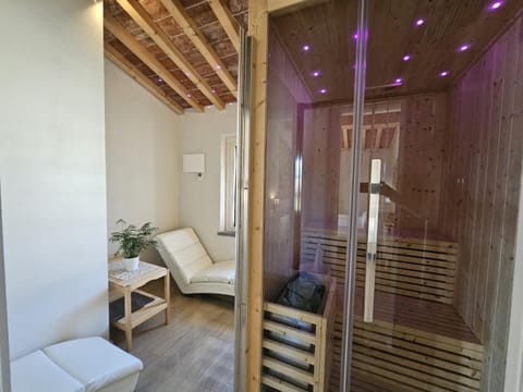 Il Tiglio Jacuzzi&Sauna Bed and Breakfast in Capannori