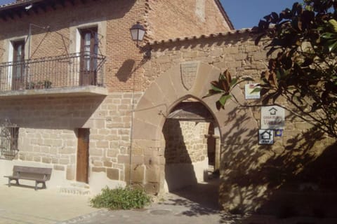 Casa Rural Villazón II - A 16 km de Pamplona Country House in Basque Country