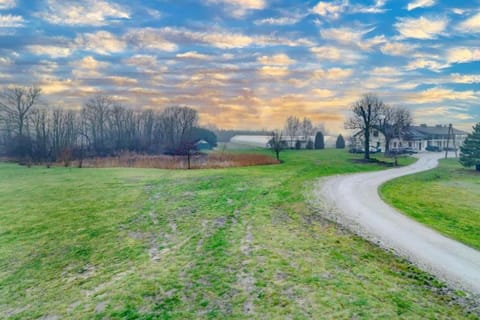 Neighbourhood, Natural landscape