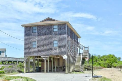 7151 Almost South II Oceanfront Duplex Casa in Nags Head