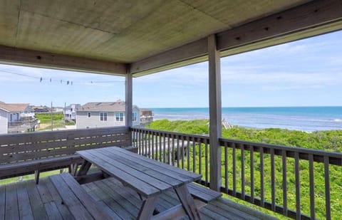 7150 Almost South I Oceanfront Duplex House in Nags Head
