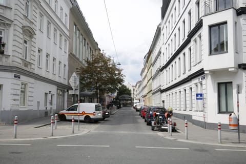 Vienna Gold Apartments - contactless check in Eigentumswohnung in Vienna
