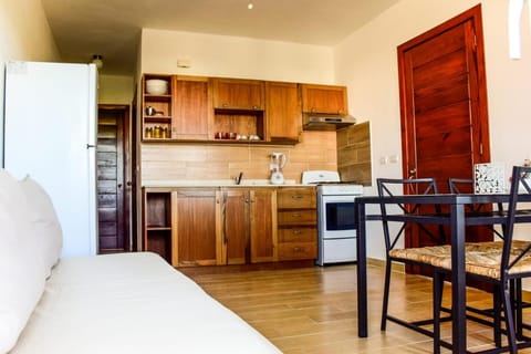 Vittoria House Apartments 209-210 Condo in Los Melones