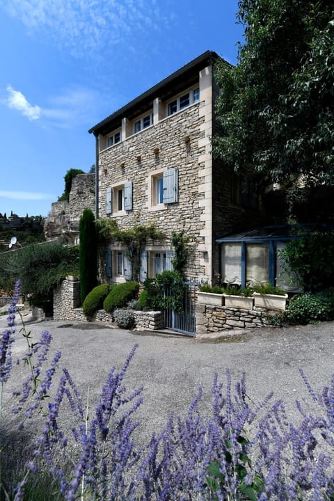 Le Bonheur House in Gordes