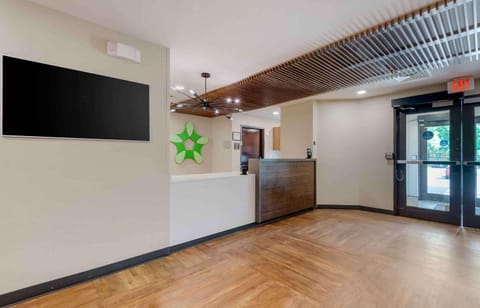 Extended Stay America Suites - Charlotte - University Place Hotel in Charlotte