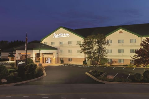 Radisson Hotel & Conference Center Rockford Hotel in Cherry Valley