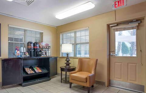 Extended Stay America Suites - Mobile - Spring Hill Hotel in Mobile