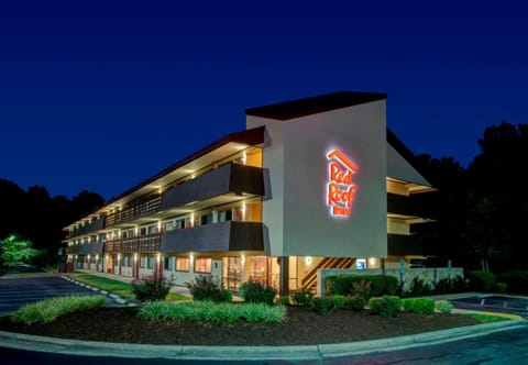 Red Roof Inn Chapel Hill - UNC Motel in Chapel Hill