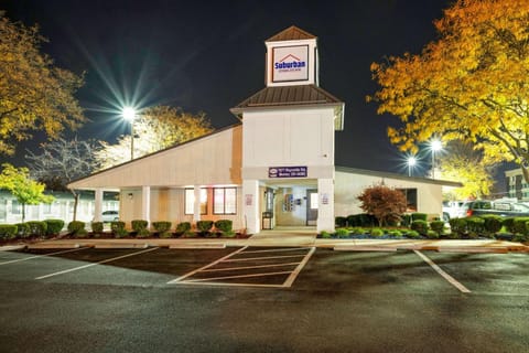 Suburban Studios Mentor - Cleveland Northeast Hotel in Willoughby