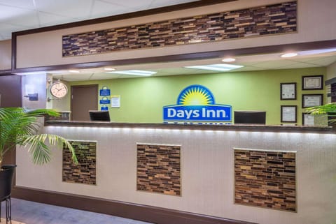Days Inn by Wyndham Knoxville East Motel in Knoxville