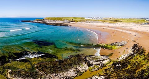 Nearby landmark, Day, Natural landscape, Bird's eye view, Other, Beach, Sea view