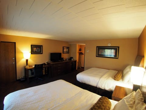 Evergreen Resort Resort in Cadillac