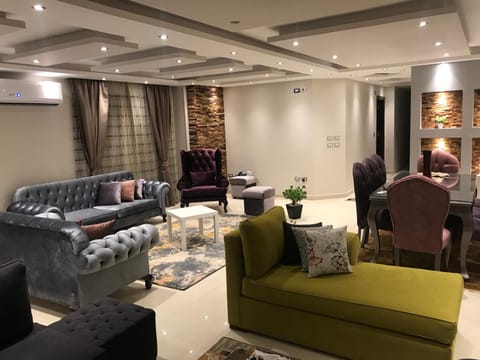Cozy and Modern Apartment for Rent in Mohandessin Copropriété in Egypt