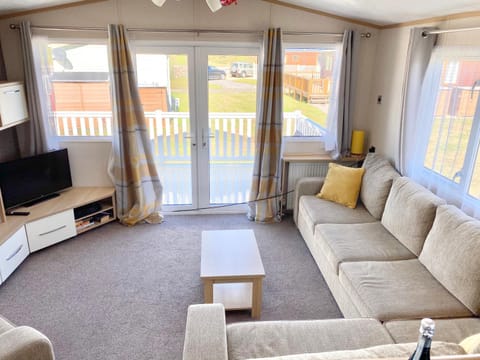 87 Lighthouse View Lodge Apartment in Scotland