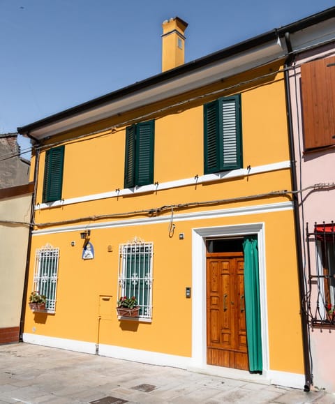 La Casa di Santino Alojamiento y desayuno in Comacchio