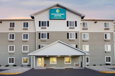 WoodSpring Suites Richmond Colonial Heights Fort Gregg-Adams Hotel in Chesterfield County