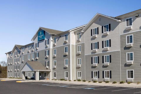 WoodSpring Suites Richmond Colonial Heights Fort Gregg-Adams Hotel in Chesterfield County