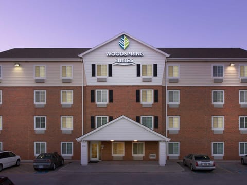 WoodSpring Suites Omaha Bellevue, an Extended Stay Hotel Hôtel in Bellevue