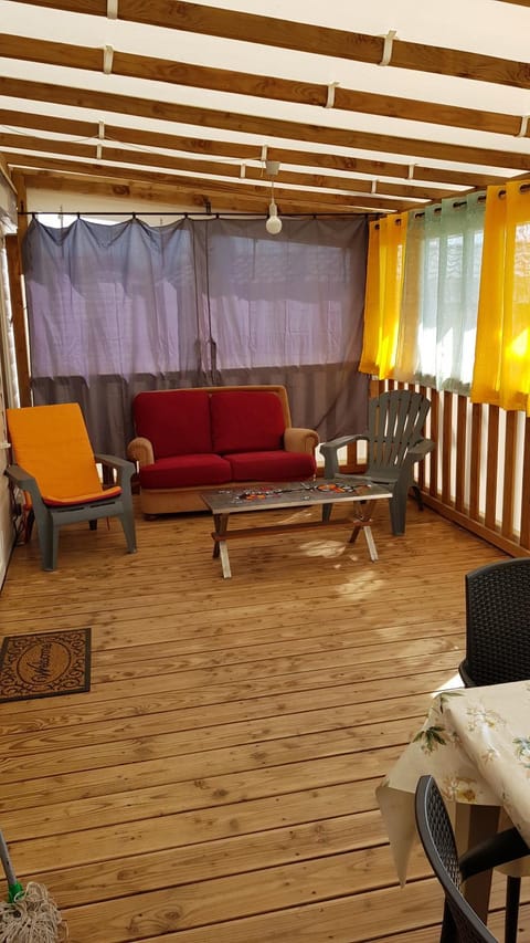 mobil home zen Campground/ 
RV Resort in Béziers