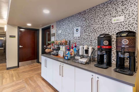 Extended Stay America Premier Suites - Union City - Dyer St Hotel in Union City