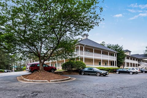 HomeTowne Studios by Red Roof Atlanta – Lawrenceville Motel in Lawrenceville